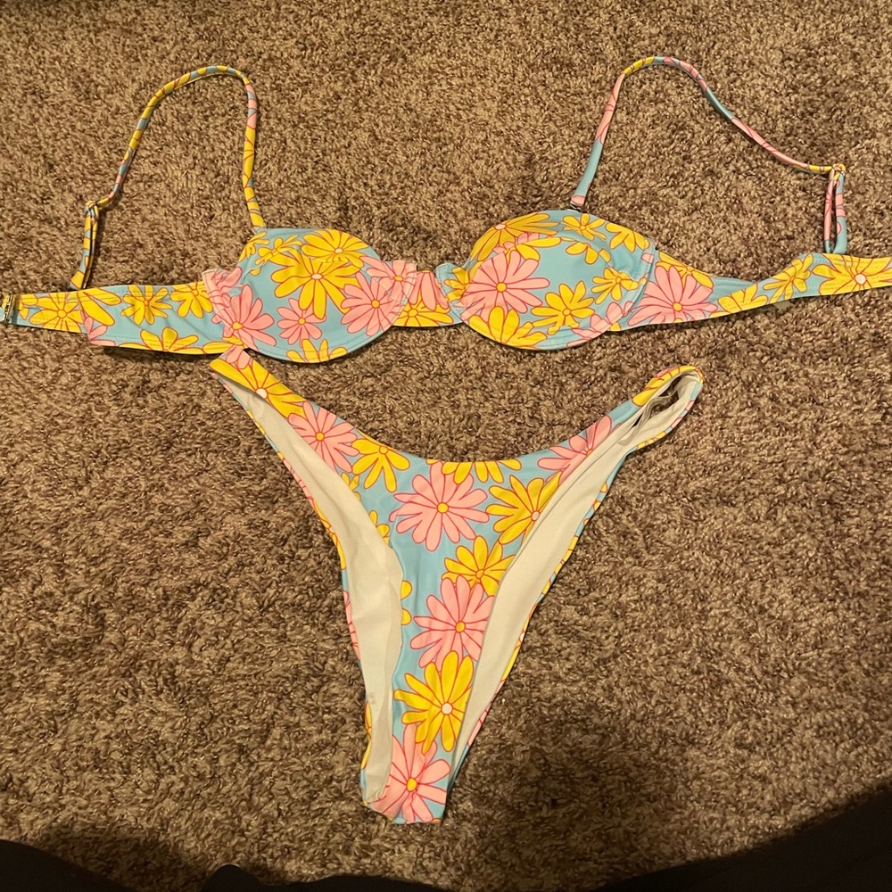 floral bikini